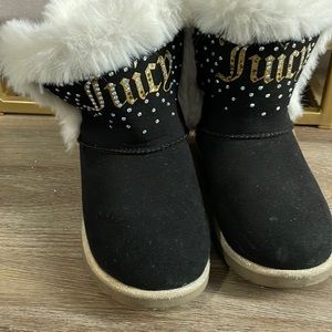 Girls boots